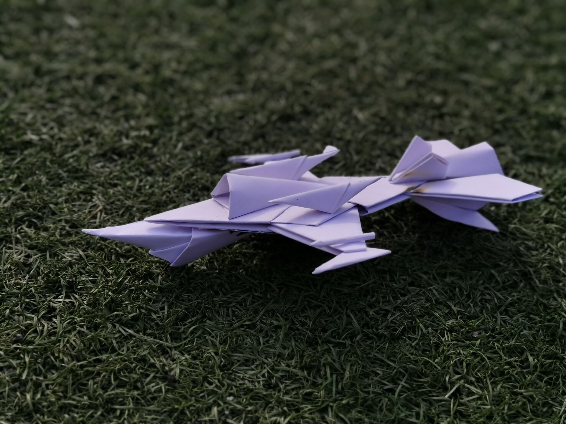 【折纸飞机】俄罗斯苏25攻击机三段折（原创），一张A4纸纯折不剪裁可飞行。_哔哩哔哩_bilibili