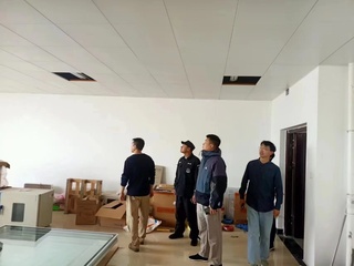 开展“五一”假期前校园安全隐患...